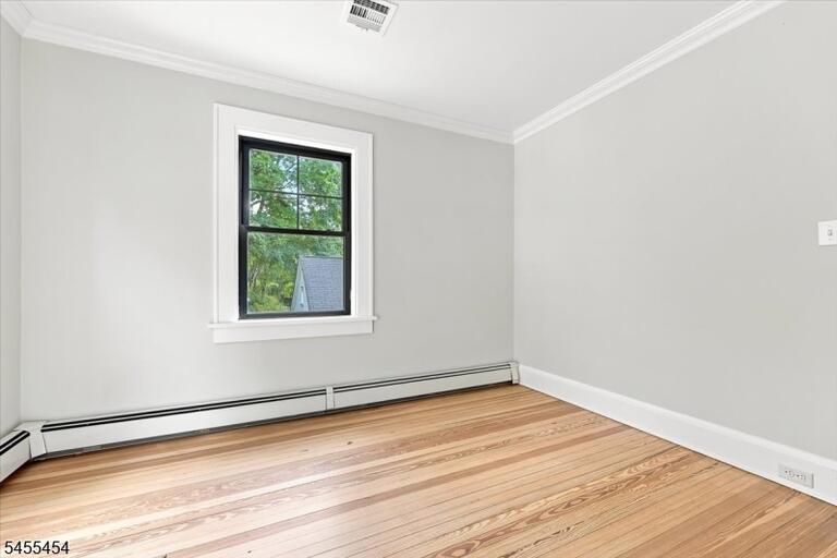 Property listing MLS 4049984 photo 24