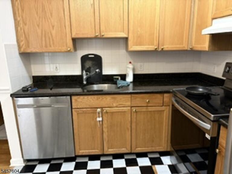 Property listing MLS 4049994 photo 10