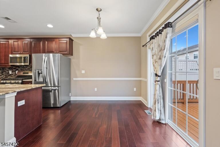 Property listing MLS 4050065 photo 17