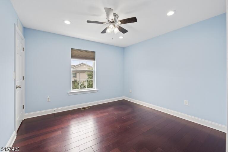 Property listing MLS 4050065 photo 33