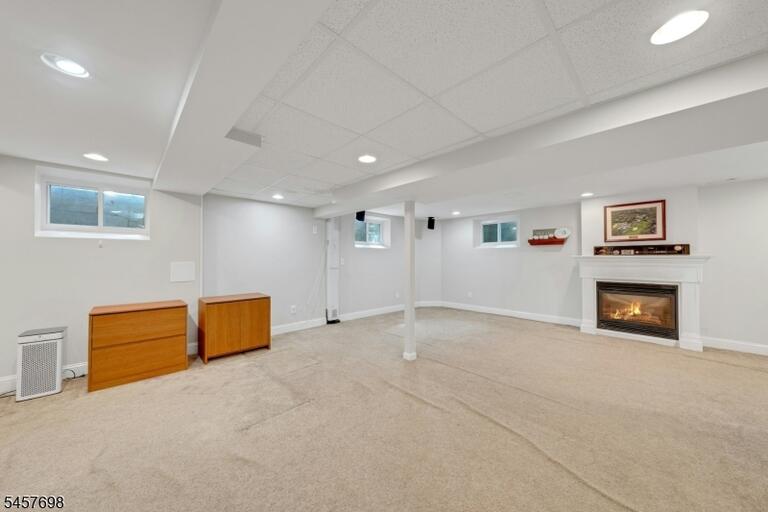 Property listing MLS 4050077 photo 28