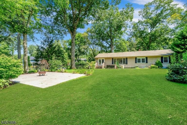 Property listing MLS 4050077 photo 35