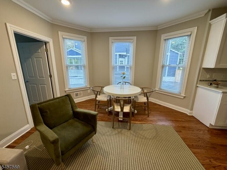 Property listing MLS 4050142 photo 3