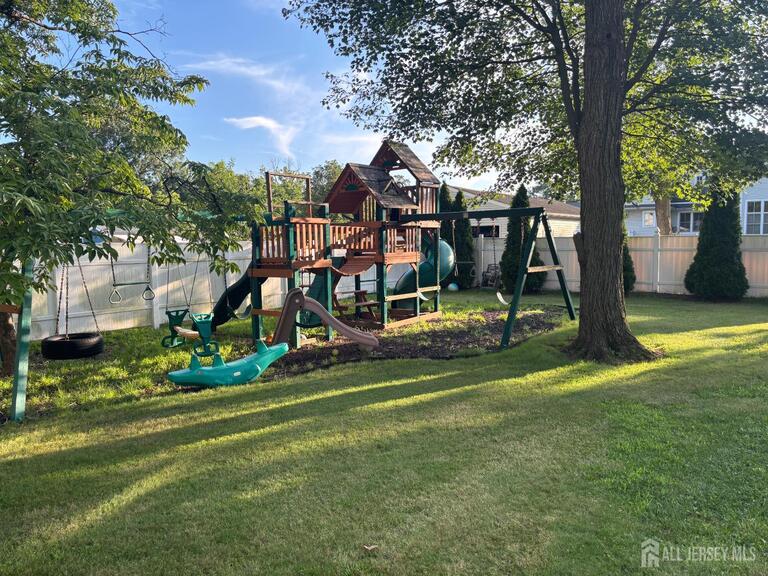 Photo 9 of 105 Howard Avenue, Edison NJ 08837, Edison, NJ