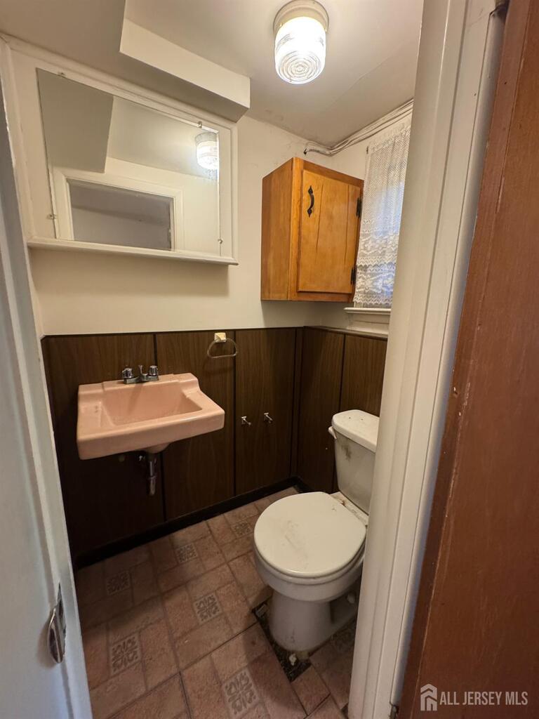 Photo 16 of 205 Fleet Avenue, Edison NJ 08820, Edison, NJ