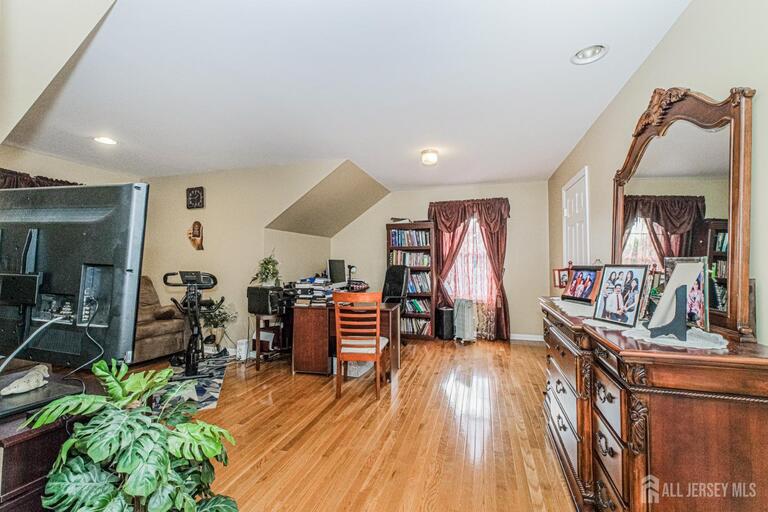 Photo 39 of 111 Delmonico Avenue, Franklin Twsp NJ 08873, Franklin Twsp, NJ