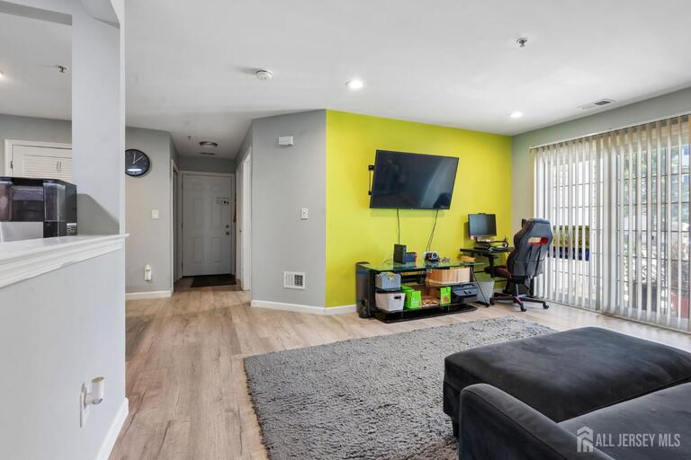 Photo 8 of 811 Waterford Drive, Edison NJ 08817, Edison, NJ