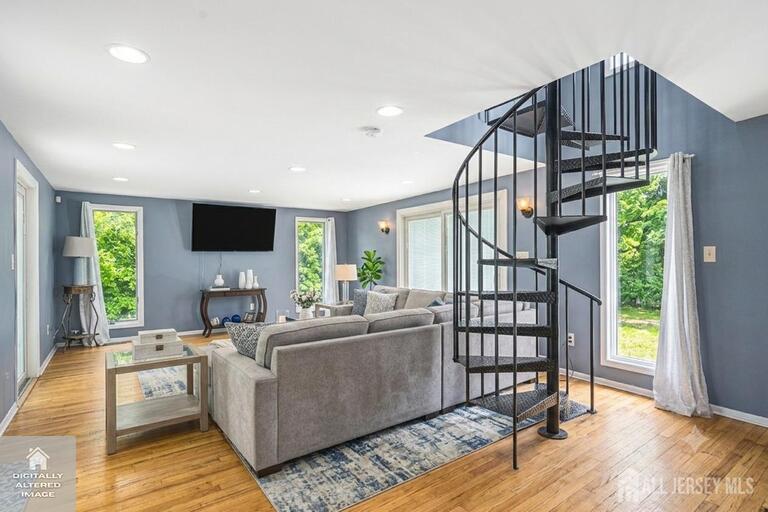 Photo 11 of 76 Woodland Drive, Keyport NJ 07735, Keyport, NJ