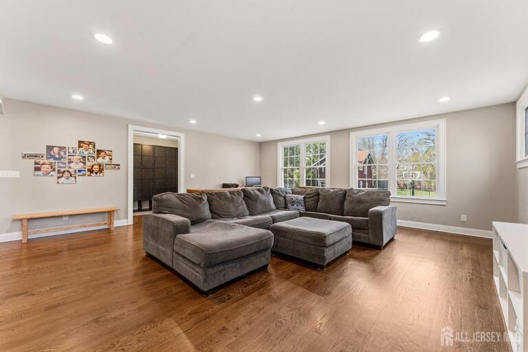 Photo 20 of 420 Mountainview Terrace, Dunellen NJ 08812, Dunellen, NJ