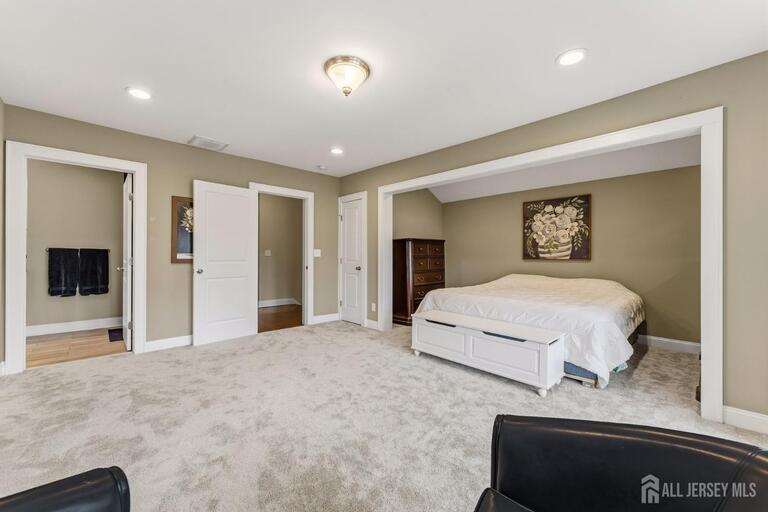 Photo 31 of 420 Mountainview Terrace, Dunellen NJ 08812, Dunellen, NJ