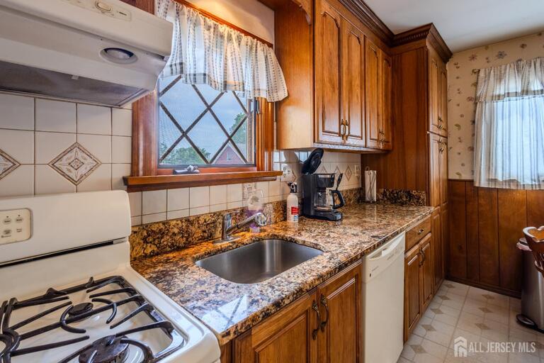 Photo 15 of 149 Strawberry Hill Avenue, Woodbridge Proper NJ 07095, Woodbridge Proper, NJ