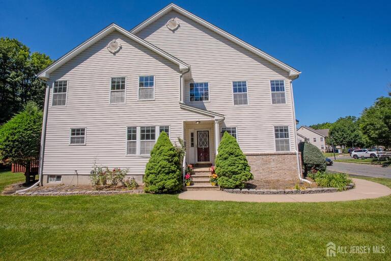 Photo 2 of 16 Hawthorne Road, North Brunswick NJ 08902, North Brunswick, NJ