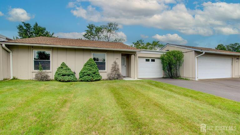 Photo 19 of 27 Larch Plaza # B, Monroe NJ 08831, Monroe, NJ