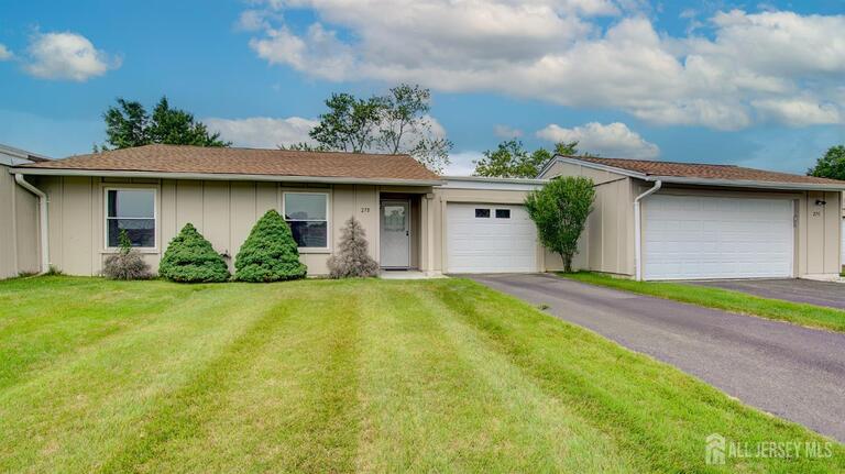 Photo 1 of 27 Larch Plaza # B, Monroe NJ 08831, Monroe, NJ