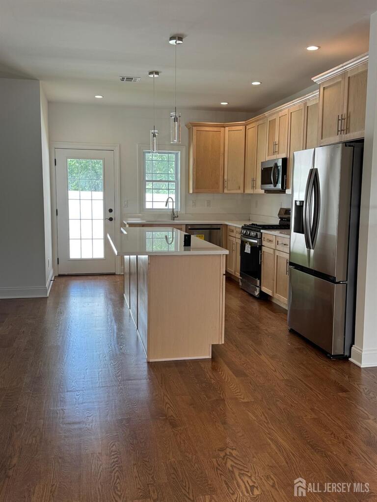 Photo 9 of 14 Moyse Place, Edison NJ 08820, Edison, NJ
