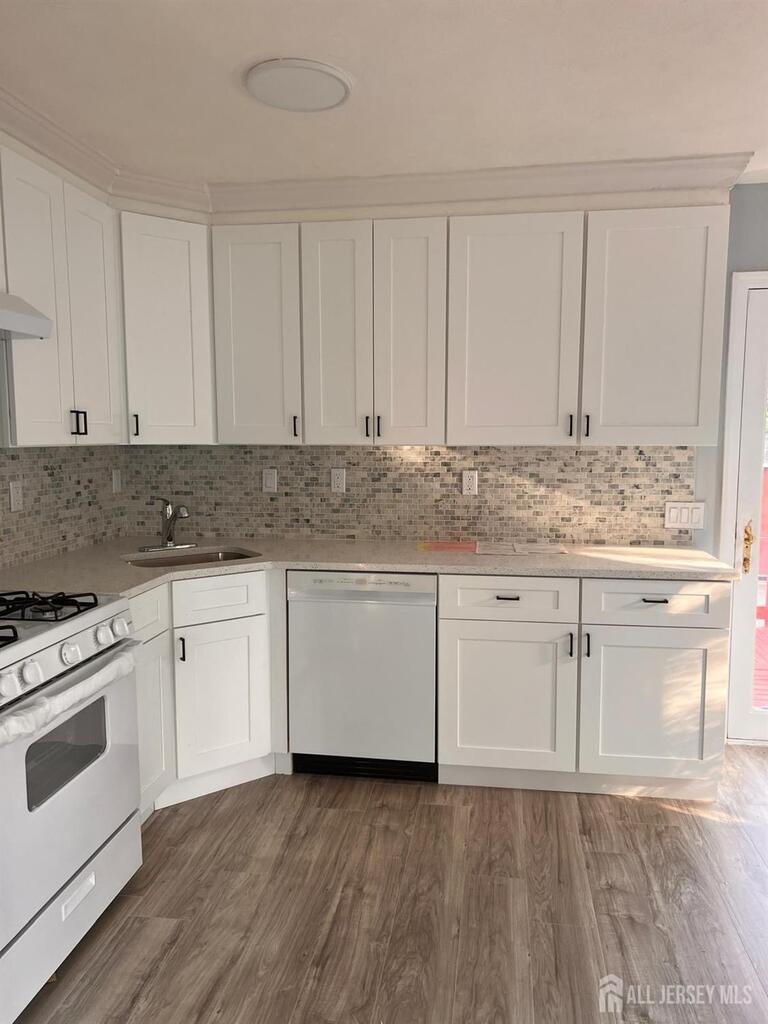Photo 3 of 35 N Fiat Avenue, Iselin NJ 08830, Iselin, NJ