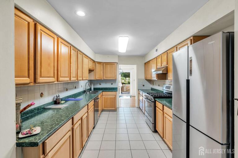 Photo 12 of 168 Thoreau Drive, Plainsboro NJ 08536, Plainsboro, NJ
