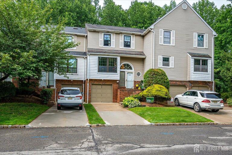 Photo 3 of 4506 Stonehedge Road, Edison NJ 08820, Edison, NJ
