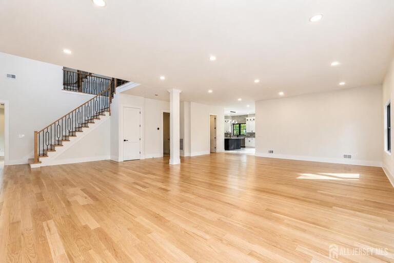 Photo 10 of 1684 Frank Street, Edison NJ 08820, Edison, NJ