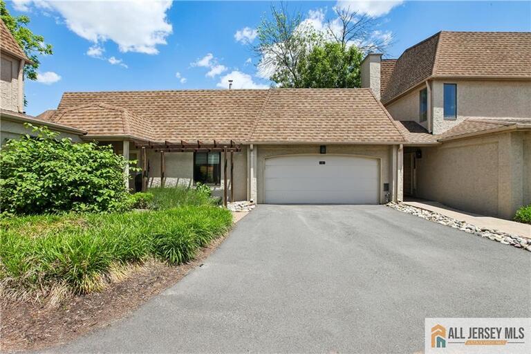 Photo 2 of 2 Park Gate Drive # 1002, Edison NJ 08820, Edison, NJ