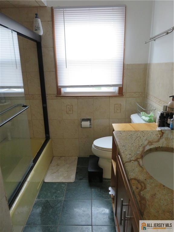 Photo 19 of 78 6th Avenue, Port Reading NJ 07064, Port Reading, NJ