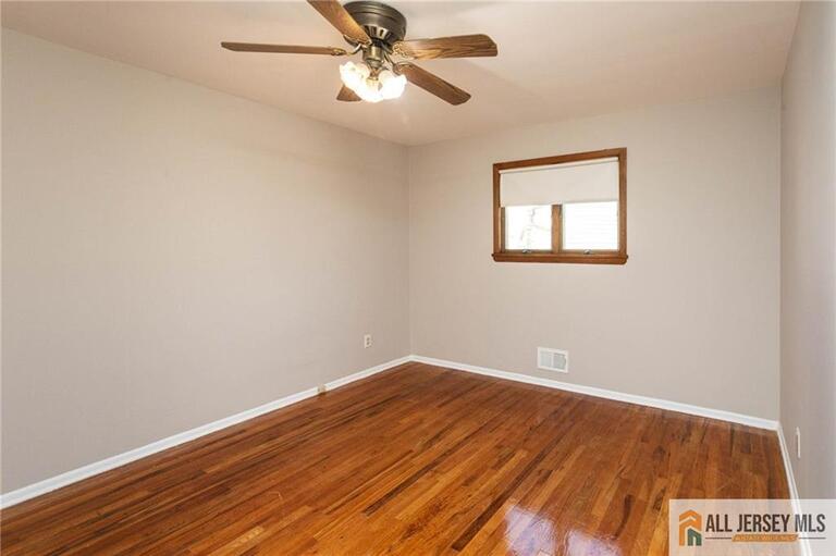 Photo 7 of 10 Eardley Road, Edison NJ 08817, Edison, NJ