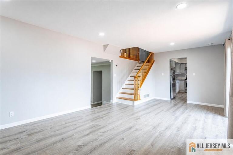 Photo 11 of 16 W Susan Street, Hazlet NJ 07730, Hazlet, NJ