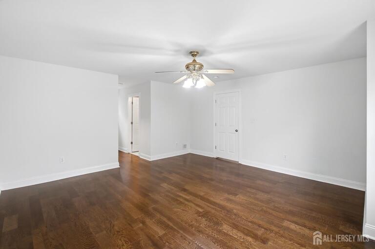 Photo 24 of 29 Windsor Drive, East Brunswick NJ 08816, East Brunswick, NJ