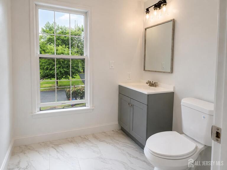 Photo 12 of 980 Gates Avenue, Piscataway NJ 08854, Piscataway, NJ