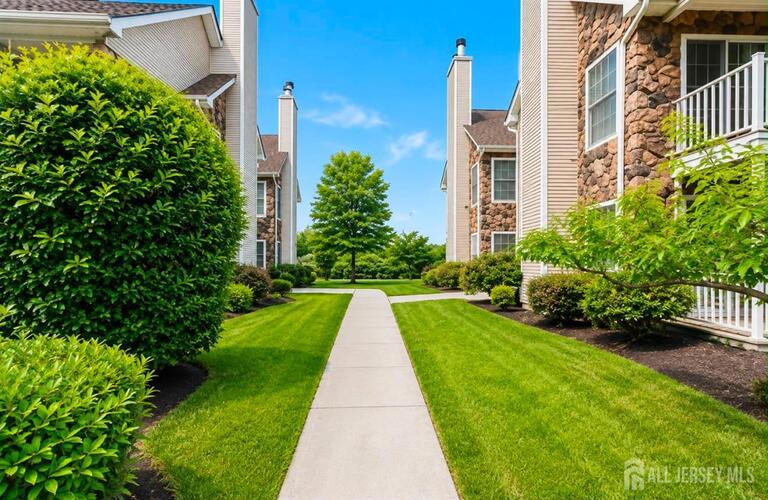 Photo 6 of 106 Chariot Court, Piscataway NJ 08854, Piscataway, NJ