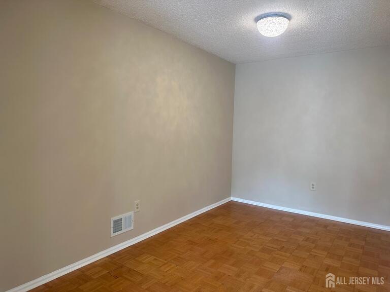 Photo 3 of 457 Northam Drive # 457, North Brunswick NJ 08902, North Brunswick, NJ