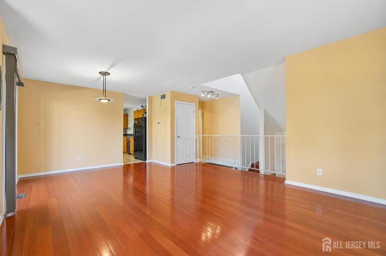 Photo 5 of 216 Copeley Way, North Brunswick NJ 08902, North Brunswick, NJ