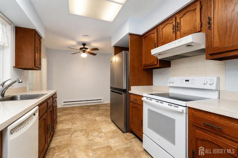 Photo 9 of 457 Roxbury Lane # A, Monroe NJ 08831, Monroe, NJ