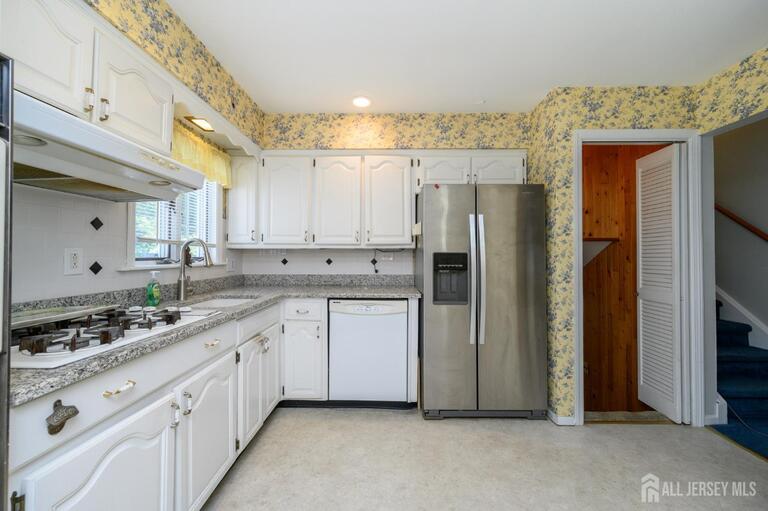Photo 9 of 3217 Clark Lane, South Plainfield NJ 07080, South Plainfield, NJ