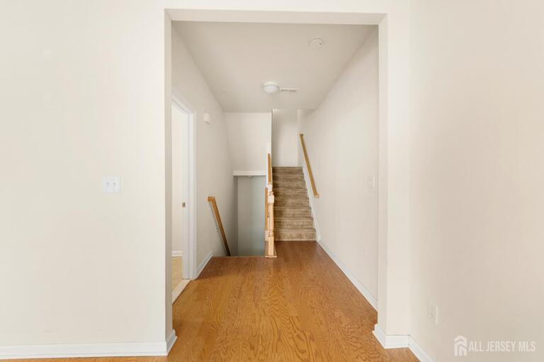Photo 15 of 1423 Hudson Circle # 1423, Highland Park NJ 08904, Highland Park, NJ