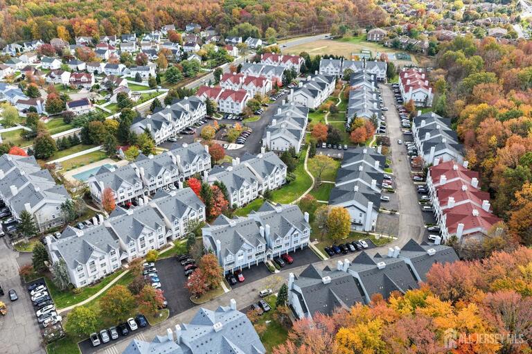 Photo 42 of 122 Prestwick Way, Edison NJ 08820, Edison, NJ