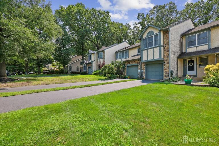 Photo 3 of 19 Dorchester Drive, East Brunswick NJ 08816, East Brunswick, NJ