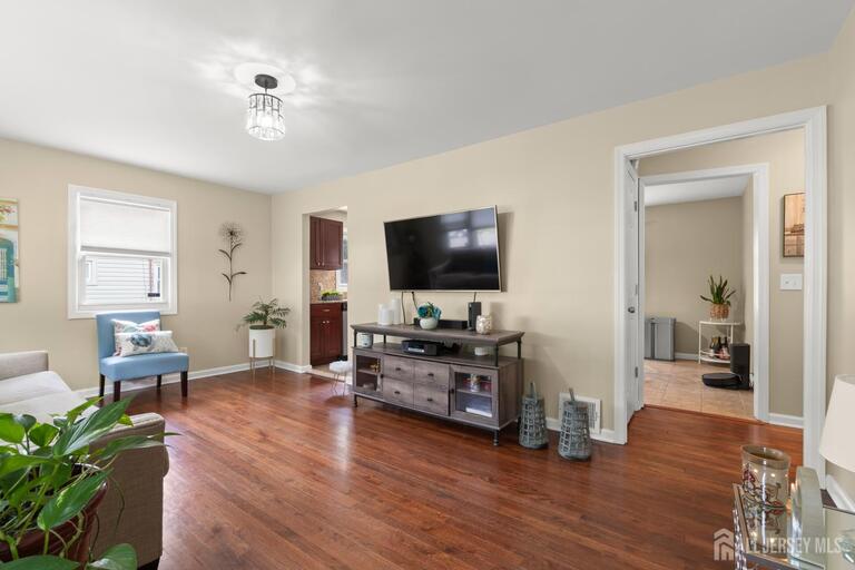 Photo 7 of 408 Richard Way, North Plainfield NJ 07962, North Plainfield, NJ