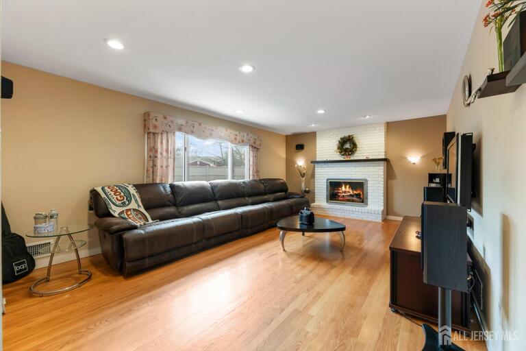 Photo 9 of 990 Hoover Drive, North Brunswick NJ 08902, North Brunswick, NJ