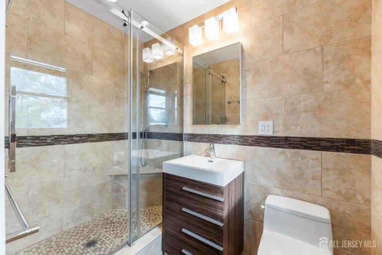 Photo 21 of 990 Hoover Drive, North Brunswick NJ 08902, North Brunswick, NJ