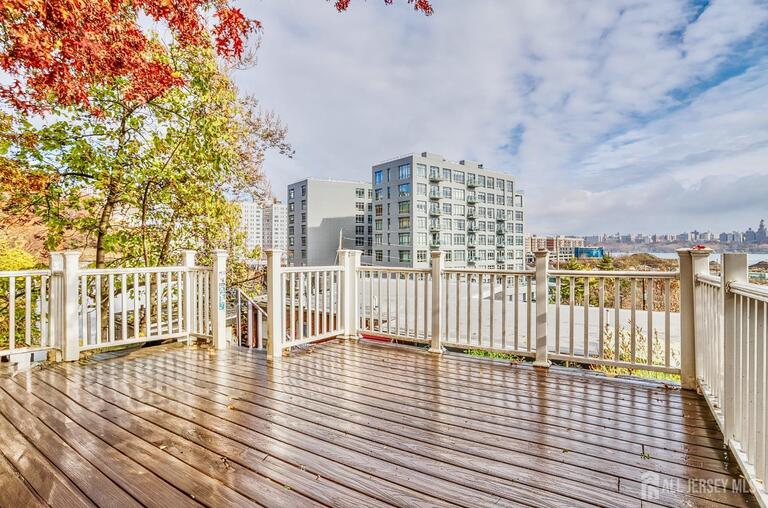 Photo 20 of 9017 Riverside Place, North Bergen NJ 0747, North Bergen, NJ