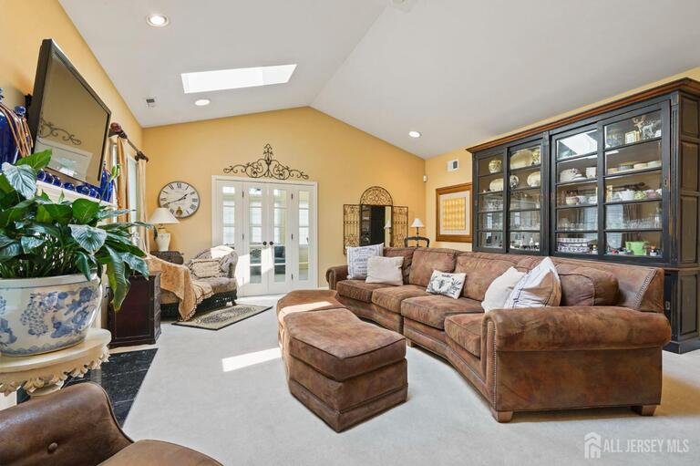 Photo 10 of 52 Vineyard Court, Monroe NJ 08831, Monroe, NJ