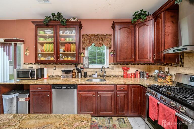 Photo 11 of 2 Garden Hills Drive, Franklin NJ 08873, Franklin, NJ