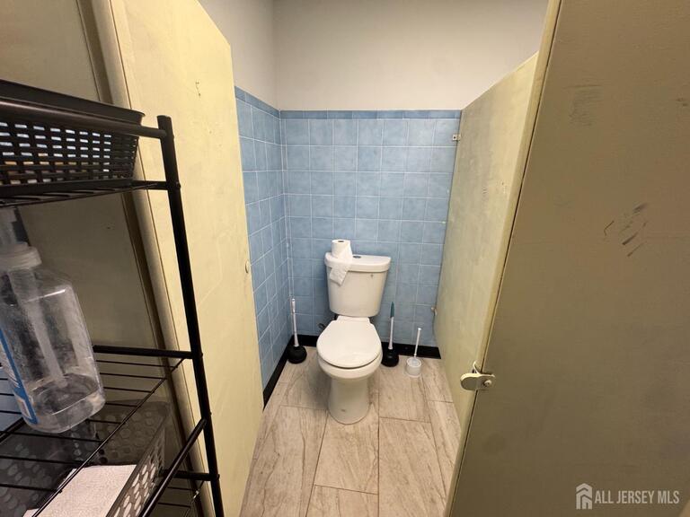 Photo 13 of 715 Somerset Street # 202, Franklin Twsp NJ 08873, Franklin Twsp, NJ
