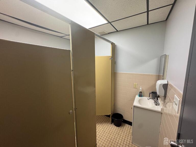 Photo 10 of 715 Somerset Street # 202, Franklin Twsp NJ 08873, Franklin Twsp, NJ