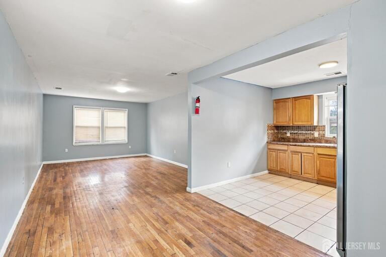 Photo 8 of 64 Fabyan Place, Newark NJ 07108, Newark, NJ