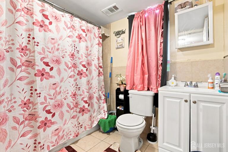 Photo 32 of 64 Fabyan Place, Newark NJ 07108, Newark, NJ