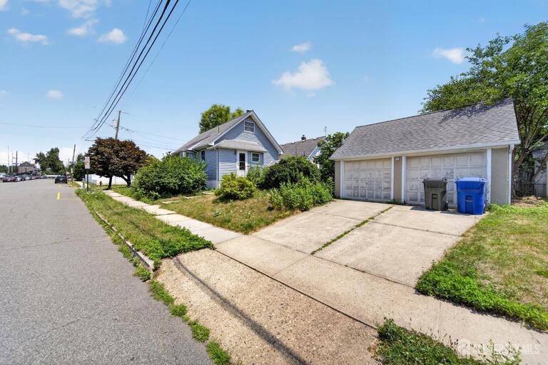 Photo 18 of 27 Lillian Terrace, Woodbridge Proper NJ 07095, Woodbridge Proper, NJ