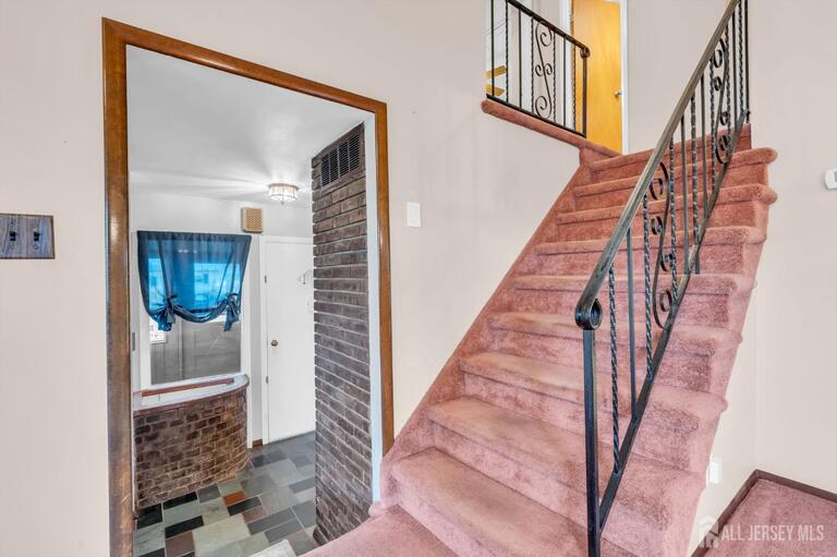 Photo 26 of 140 Camelot Drive, Port Reading NJ 07064, Port Reading, NJ