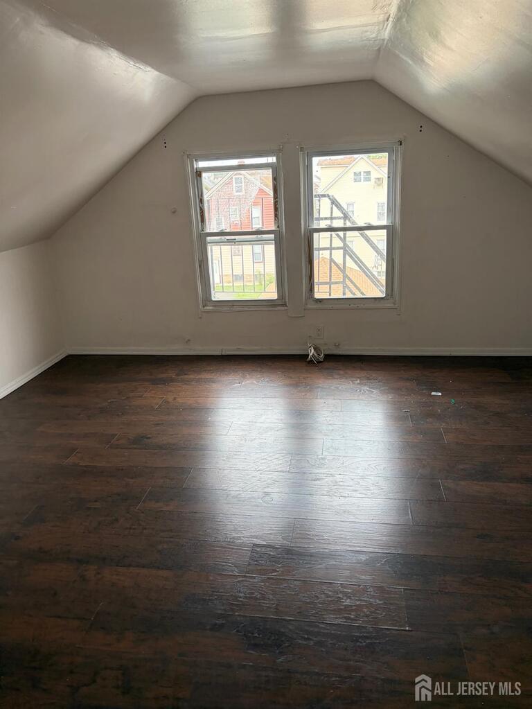 Photo 13 of 924 Monroe Avenue, Elizabeth NJ 07201, Elizabeth, NJ